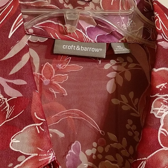 Croft & barrow semi sheer long sleeve top - Picture 4 of 6